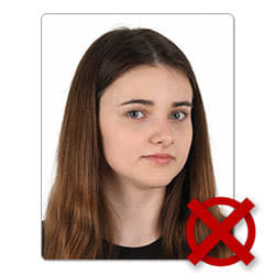 Natočení obličeje. Osoba není zobrazena v čelním pohledu